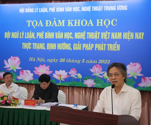 Nâng cao chất lượng đội ngũ lý luận, phê bình văn học, nghệ thuật trong thời kỳ mới - Anh 4
