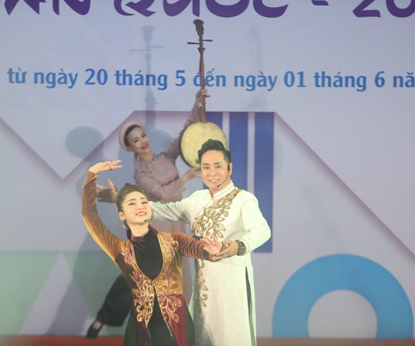 Bế mạc Liên hoan các trích đoạn hay nghệ thuật Sân khấu toàn quốc - Anh 10