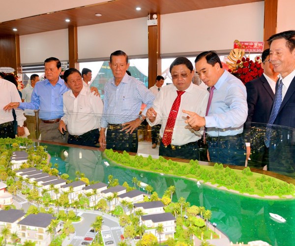 Phú Quốc có thêm nhiều dự án kích cầu cho du lịch - Anh 2