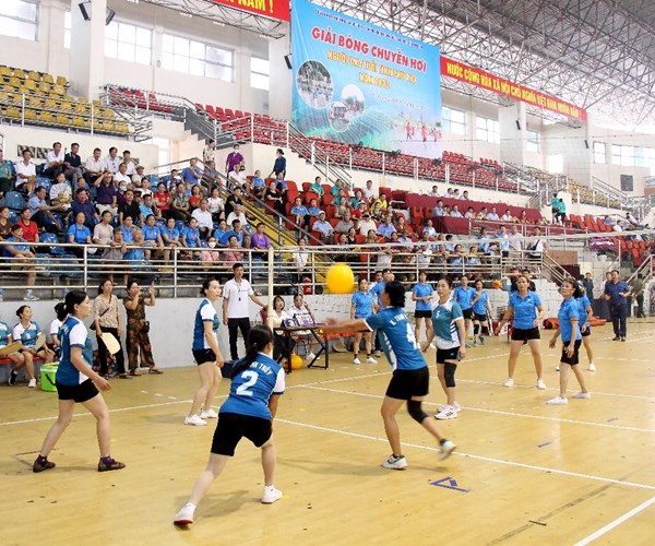 Giải bóng chuyền hơi người cao tuổi Phú Thọ năm 2023 - Anh 1