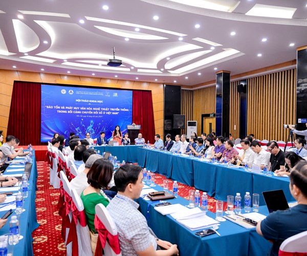 Ứng dụng chuyển đổi số vào nghệ thuật truyền thống - Anh 1