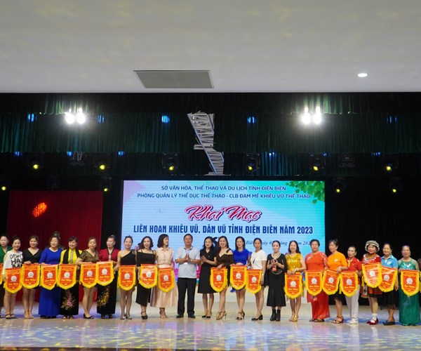Liên hoan khiêu vũ, dân vũ Điện Biên năm 2023 - Anh 1