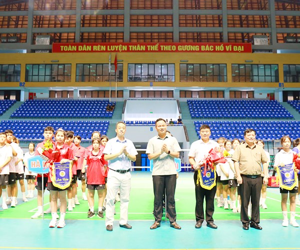 Gần 200 VĐV tham gia Giải vô địch cầu mây trẻ quốc gia 2023 - Anh 1