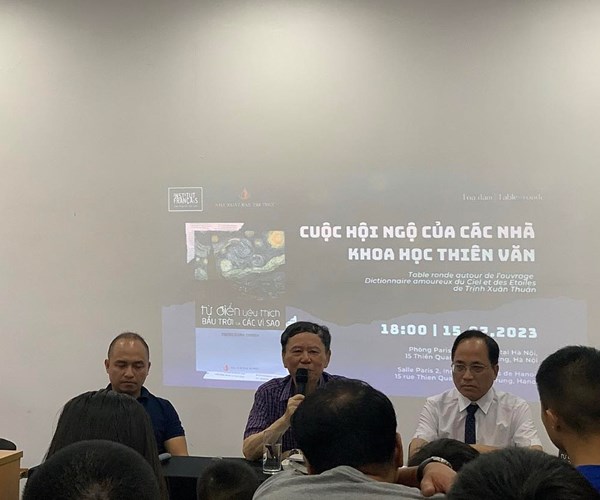 Tọa đàm “Cuộc hội ngộ của các nhà khoa học thiên văn” - Anh 1