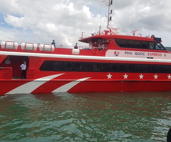 Kiên Giang cấm các tàu, phà ra các đảo do ảnh hưởng bão số 1 - Anh 1