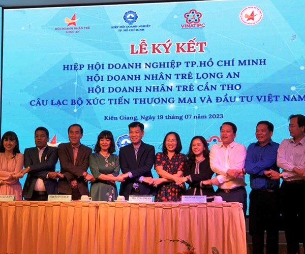 Kiên Giang đẩy mạnh kết nối giao thương, đầu tư, du lịch với TP.HCM, Cần Thơ và Long An - Anh 1