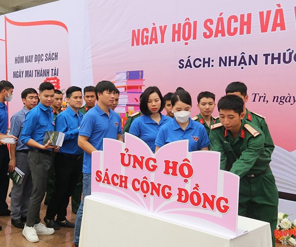 Phú Thọ đẩy mạnh các hoạt động phục vụ học tập suốt đời trong thư viện, bảo tàng - Anh 1