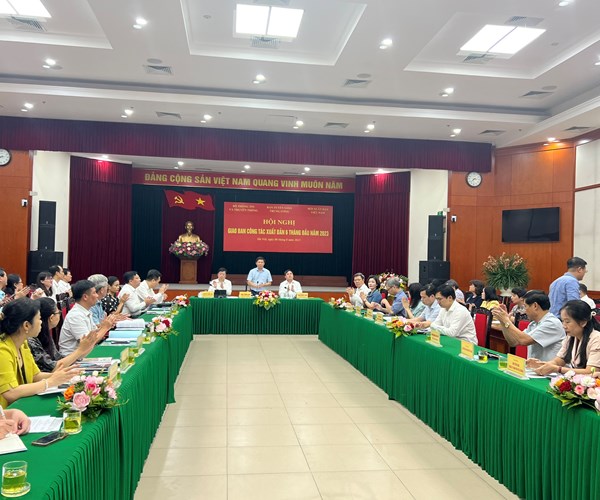 Hội nghị giao ban công tác xuất bản 6 tháng đầu năm 2023 - Anh 1