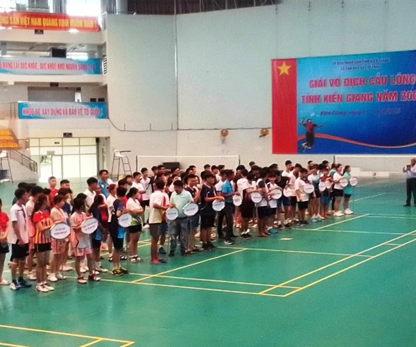 160 VĐV tham gia Giải vô địch cầu lông Kiên Giang 2023 - Anh 1