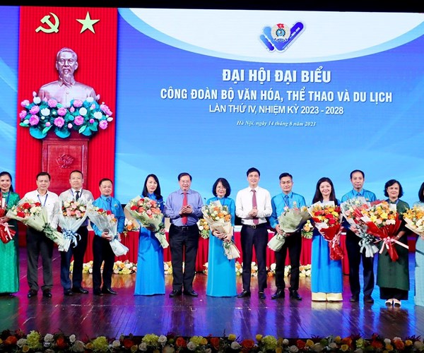 Đại hội Công đoàn Bộ VHTTDL lần thứ IV nhiệm kỳ 2023 – 2028 - Anh 1