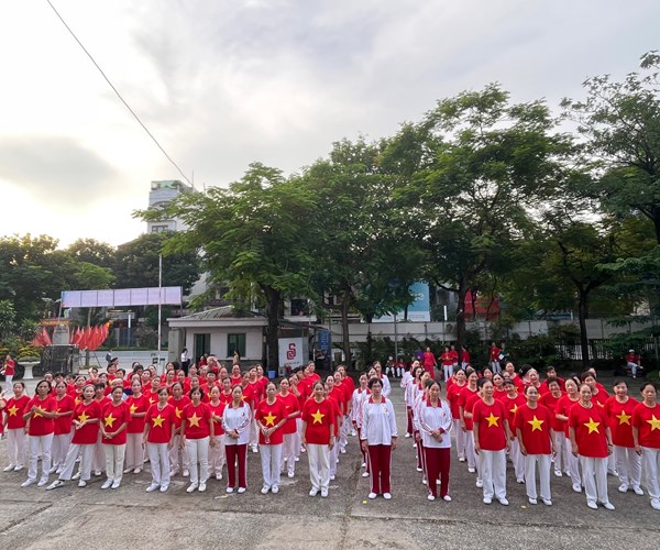 Hà Nội: Sôi nổi Ngày hội giao lưu các câu lạc bộ văn hóa, thể thao quận Tây Hồ - Anh 5