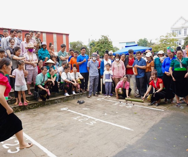 Trải nghiệm không gian văn hóa, thể thao đặc sắc các dân tộc ở Tân Uyên - Anh 3