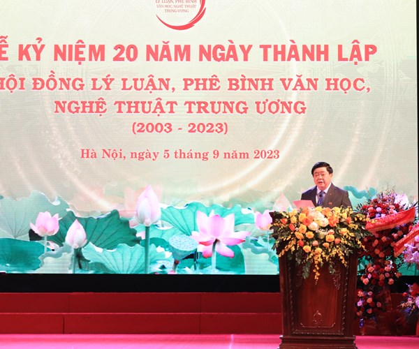 Kỷ niệm 20 năm ngày thành lập Hội đồng Lý luận, phê bình VHNT TƯ: Phát huy vai trò cầu nối giữa Đảng và đội ngũ văn nghệ sĩ - Anh 2