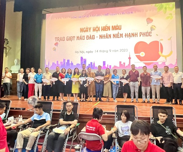 Công đoàn Bộ VHTTDL: Ngày hội hiến máu tình nguyện - Anh 3