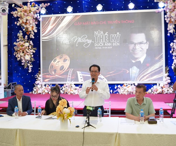 NSND Trần Nhượng với liveshow “Nửa thế kỷ dưới ánh đèn” - Anh 1