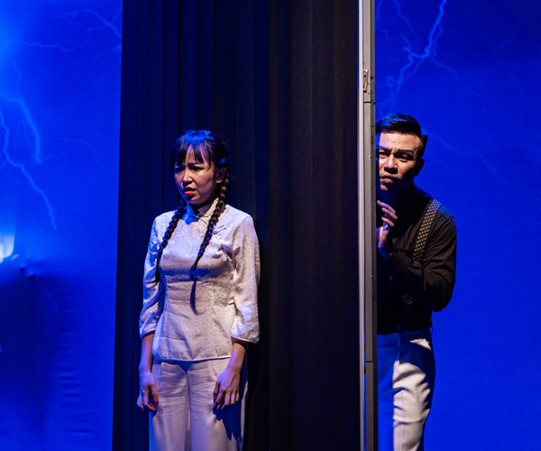 Sân khấu Lệ Ngọc dựng 