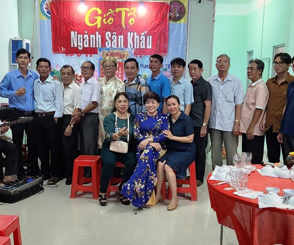 Kiên Giang nhiều hoạt động kỷ niệm Ngày sân khấu Việt Nam - Anh 1