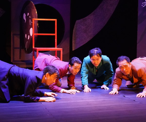 Hài kịch “Quan thanh tra”: Cuộc chơi sang của sân khấu kịch nói - Anh 5