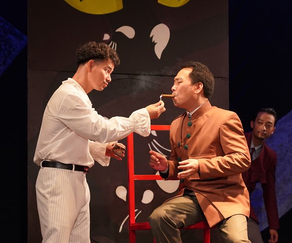 Hài kịch “Quan thanh tra”: Cuộc chơi sang của sân khấu kịch nói - Anh 2
