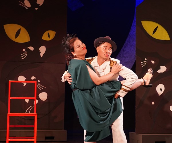 Hài kịch “Quan thanh tra”: Cuộc chơi sang của sân khấu kịch nói - Anh 4