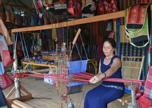 Bảo tồn nghề thủ công truyền thống đồng bào Khmer và Chăm - Anh 5