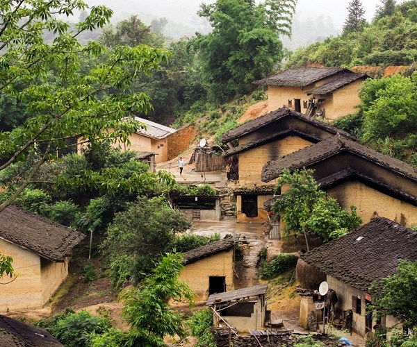 De lang da Thach Khuyen tro thanh diem den hap dan cua xu Lang - Anh 2