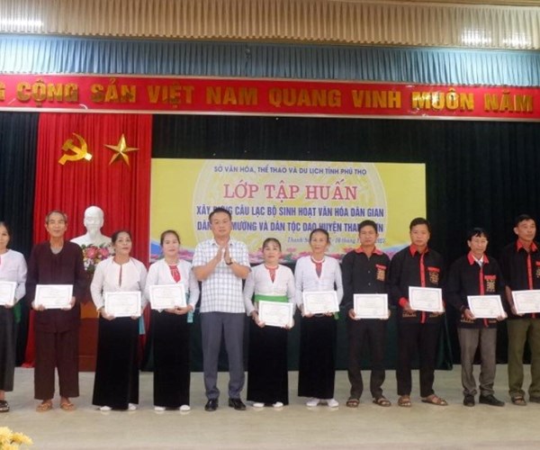 Xay dung CLB sinh hoat van hoa dan gian gan voi phat trien du lich - Anh 3