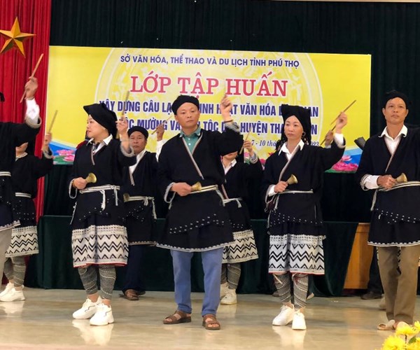 Xay dung CLB sinh hoat van hoa dan gian gan voi phat trien du lich - Anh 1