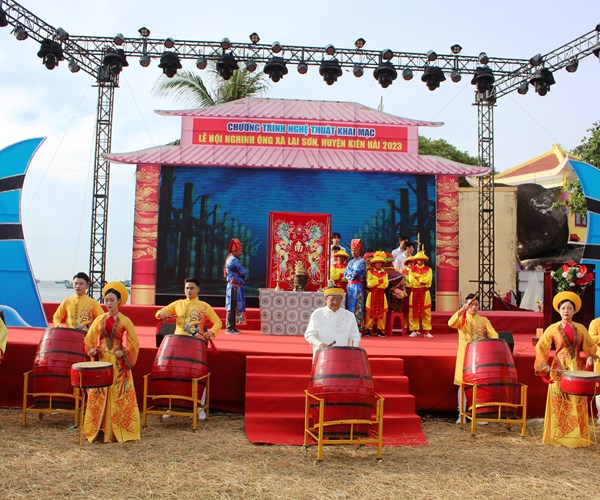Tôn vinh nét đẹp văn hóa biển đảo - Anh 2