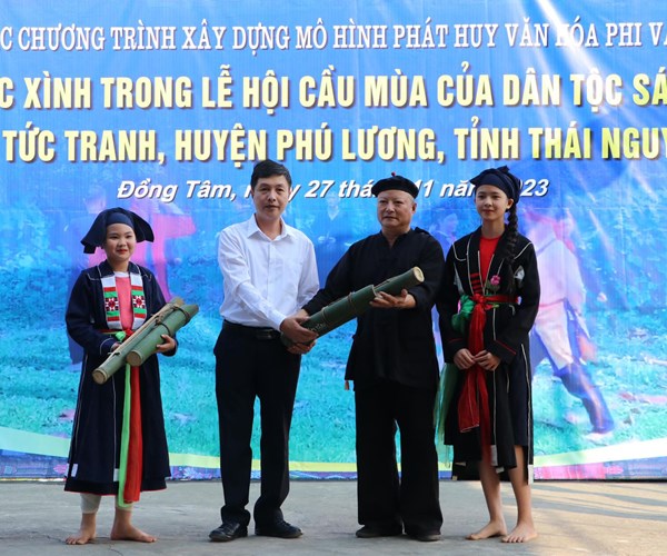 Đặc sắc điệu múa Tắc Xình của người Sán Chay - Anh 4