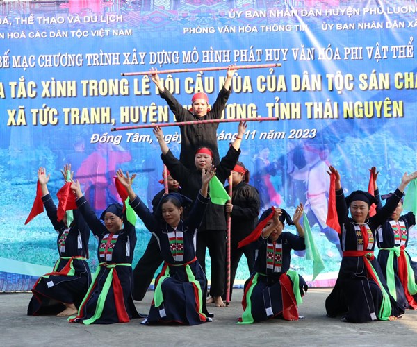 Đặc sắc điệu múa Tắc Xình của người Sán Chay - Anh 2