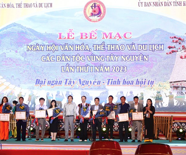 Lam Dong dang cai Ngay hoi VHTTDL cac dan toc vung Tay Nguyen lan thu hai - Anh 6