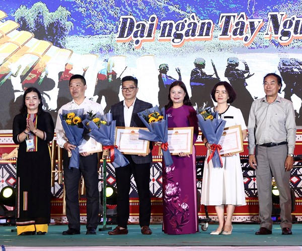 Lam Dong dang cai Ngay hoi VHTTDL cac dan toc vung Tay Nguyen lan thu hai - Anh 7