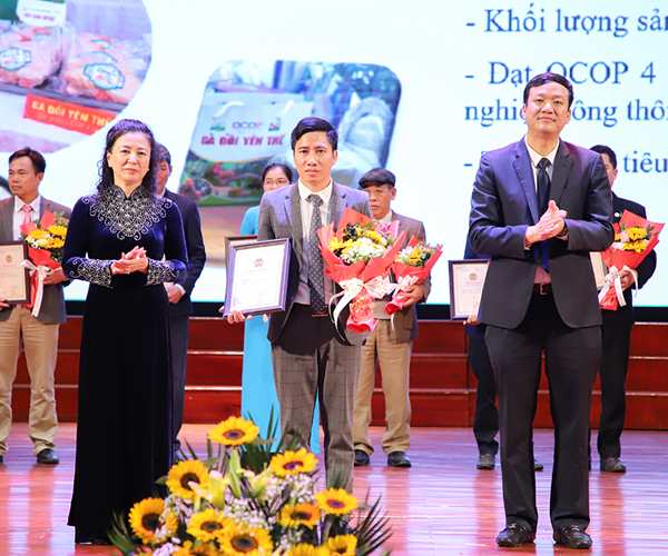 Bắc Giang tôn vinh 28 sản phẩm nông nghiệp OCOP tiêu biểu - Anh 1