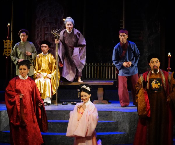 Sân khấu Tết: Đa dạng thể loại, phong phú nội dung - Anh 1