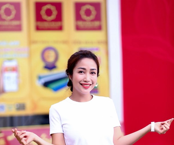 Danh hiệu là động lực lớn để nghệ sĩ say mê sáng tạo, phục vụ nhân dân - Anh 9