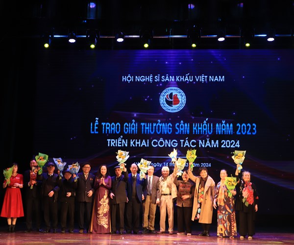Giải thưởng Sân khấu 2023: Nhìn thẳng vào vướng mắc, khó khăn để tháo gỡ và phát triển - Anh 8