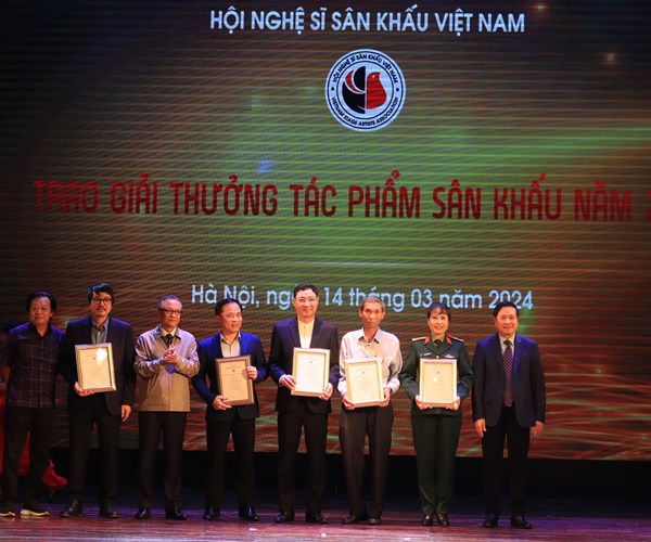 Giải thưởng Sân khấu 2023: Nhìn thẳng vào vướng mắc, khó khăn để tháo gỡ và phát triển - Anh 6