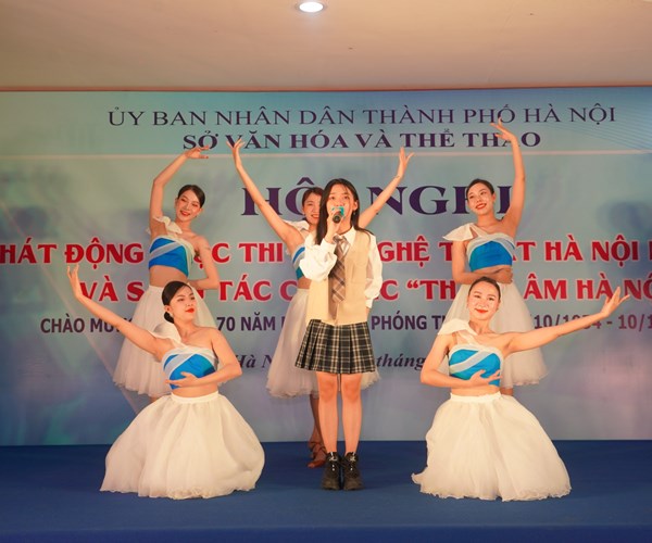 Phát động cuộc thi ảnh nghệ thuật và sáng tác ca khúc kỷ niệm 70 năm Ngày Giải phóng Thủ đô - Anh 3