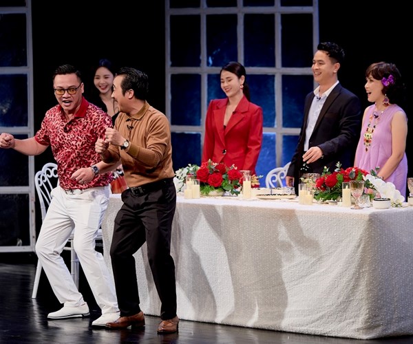 “Người lạ hoàn hảo”: Tạo làn gió mới trên sân khấu kịch nói - Anh 3