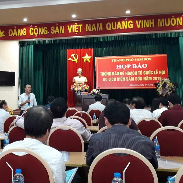 Sầm Sơn: Sẽ có Lễ hội “Tình yêu – Hòn Trống mái” và Carnaval đường phố - Anh 1