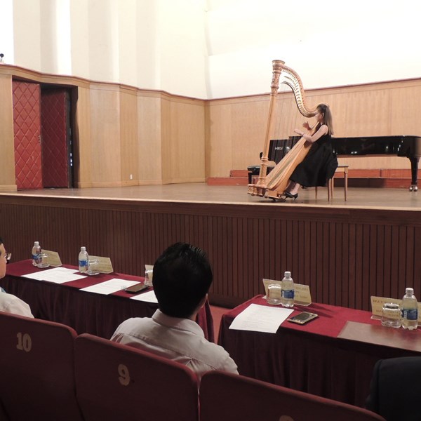 Nhạc viện Saint Peterburg trực tiếp tuyển chọn ứng viên du học âm nhạc - Anh 1