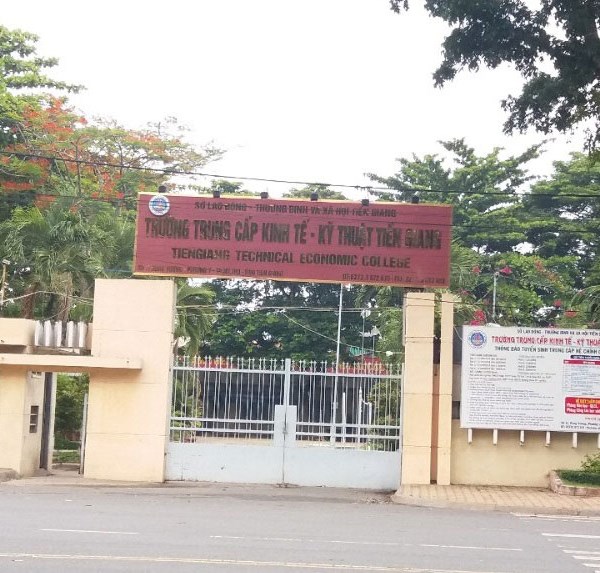 Tiền Giang: Một trường Trung cấp “liên kết” đào tạo đại học khi chưa có phép - Anh 2