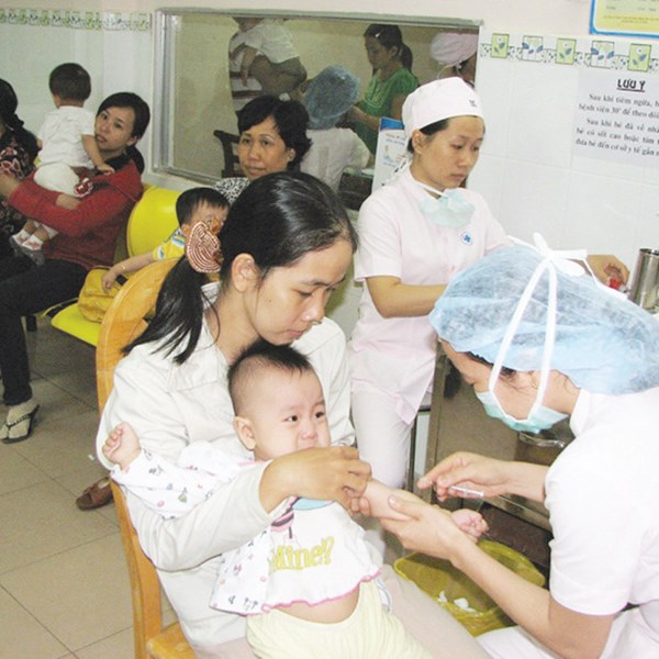 Vì sao người bệnh thờ ơ với​ y tế phường, xã? - Anh 1