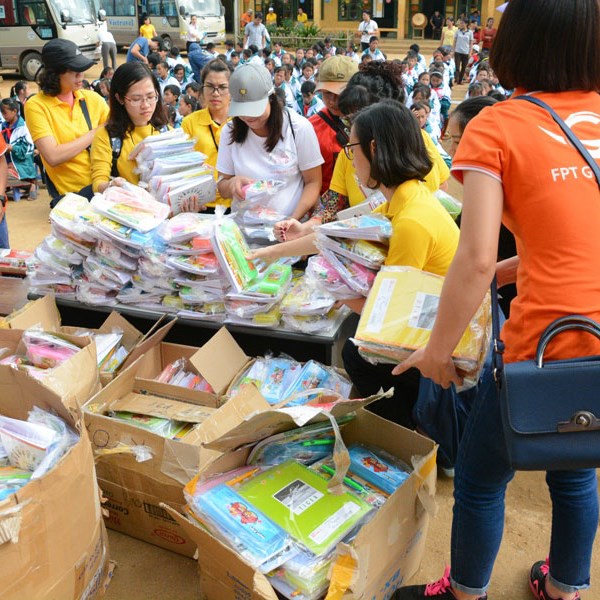 Hạnh phúc trên những hành trình du lịch từ thiện - Anh 3