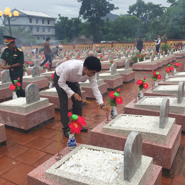 Nhớ Hương thầm giữa non xanh A Lưới - Anh 2