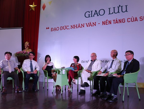 Chương trình giao lưu “Đạo đức, nhân văn-nền tảng của phát triển”: Nên nhân rộng mô hình ở các trường học - Anh 1