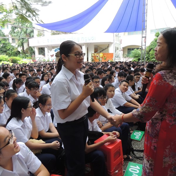​Giáo dục giá trị sống cho học sinh: Muộn còn hơn không - Anh 1