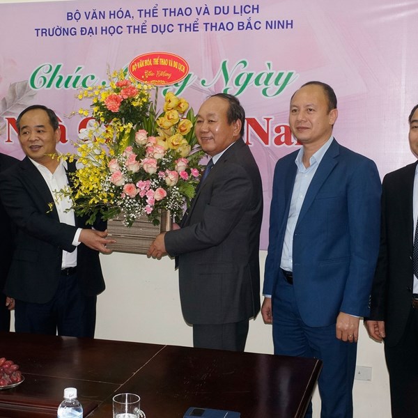 Bộ trưởng Nguyễn Ngọc Thiện: Cần củng cố và nâng cao thương hiệu của các cơ sở đào tạo - Anh 4