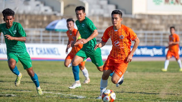 Quảng Ngãi trở lại ấn tượng, cầm hòa Lâm Đồng ngày ra quân